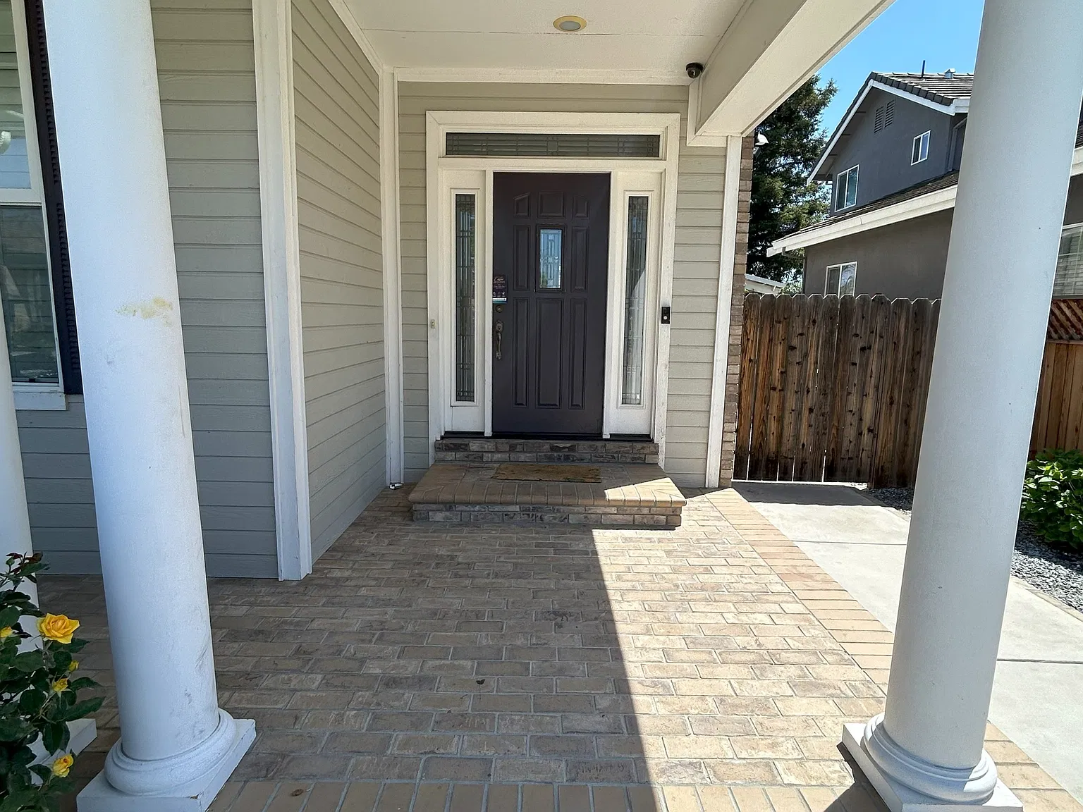 4 bed, 2425 sqft, $2,975 — Photo 3