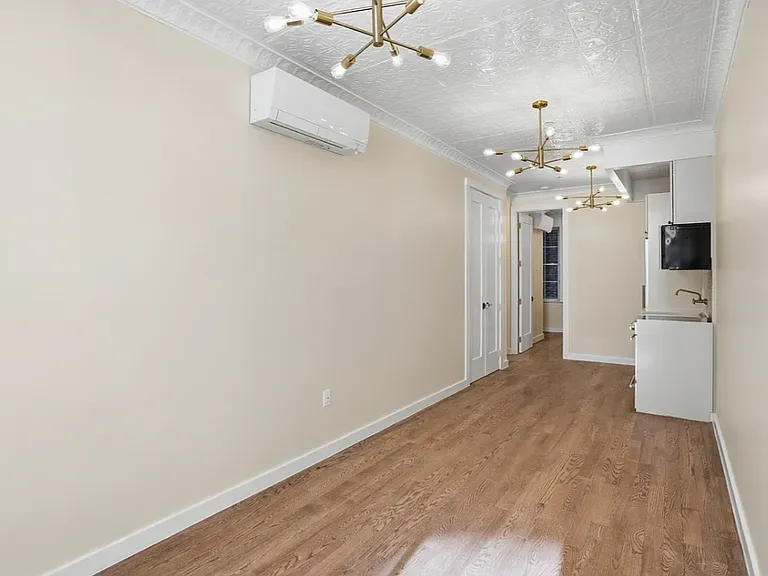 63 Nassau St #Penthouse 2 — Photo 14