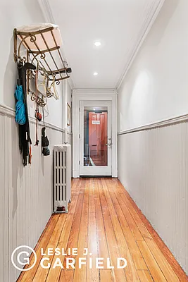 Rented by Leslie J. Garfield | media 14