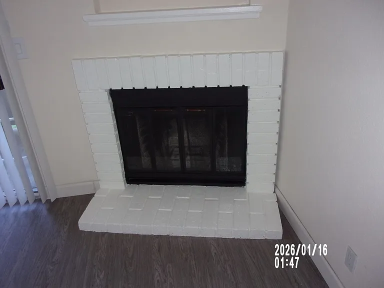 Cirby Oaks Apartment Homes — Photo 11