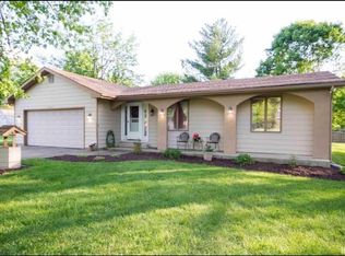 8621 Samantha Dr, Fort Wayne, IN 46835