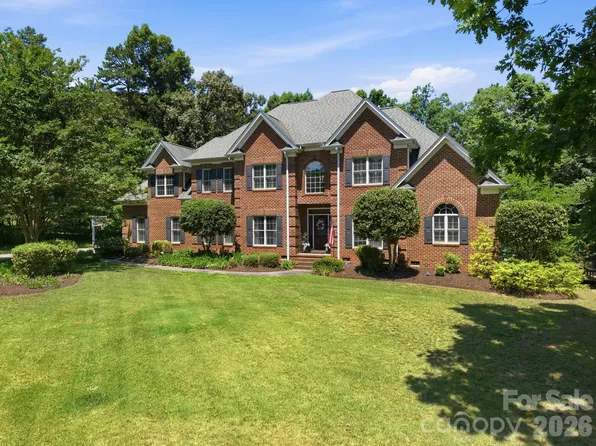 6263 Chamar Cir, Kannapolis, NC 28081