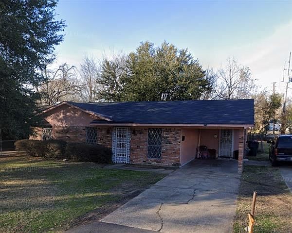 1st image of 4112 Clover St