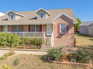 1517 Belclare Rd, Normal, IL 61761