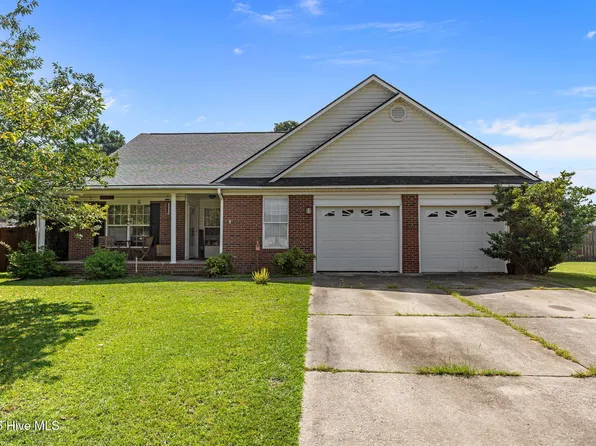 3919 Bowen Avenue, Hope Mills, NC 28348