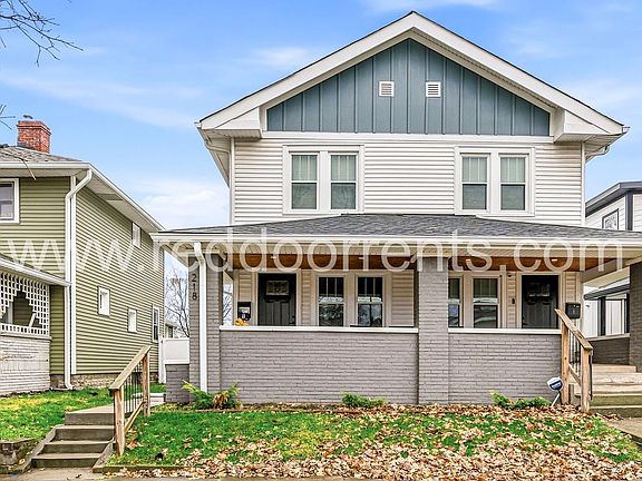 3rd image of 218-220 Jefferson Ave #0