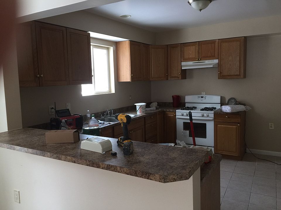 1st image of 61 Tyler St #1