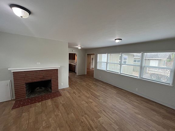 2nd image of 323 Tognazzini Ave