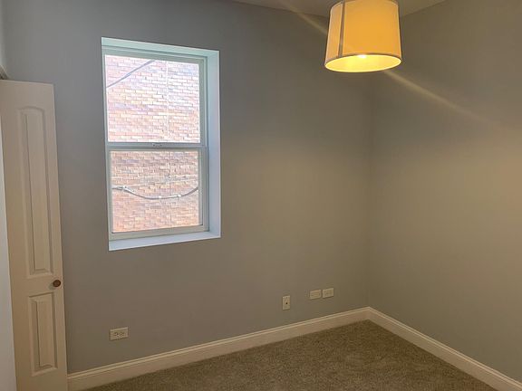 5th image of 4415 N Rockwell St APT 2F