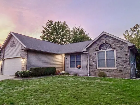 1014 Hidden Meadow Ln, Middlebury, IN 46540