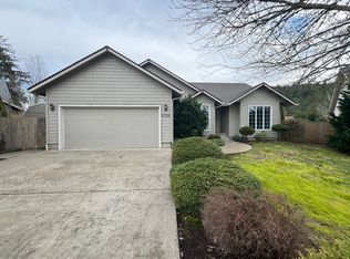 2728 Golfview Ct, Sutherlin, OR 97479