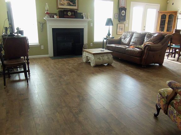 family/living room 