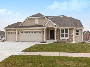 333 Blazing Star Cir, Port Washington, WI 53074