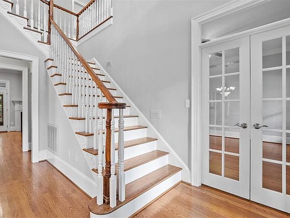 5th image of 4708 Jefferson Wood Ct