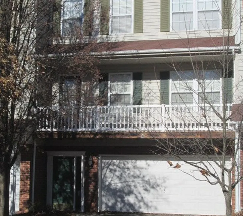 445 Silver Leaf Dr