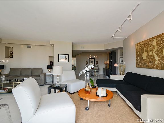 4th image of 1000 Island Blvd #508