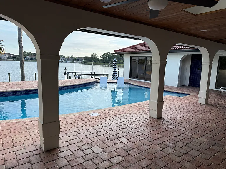 9807 Bay Island Dr — Photo 1