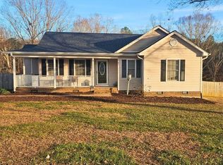 2209 Cedarwood Ct, Asheboro, NC 27205