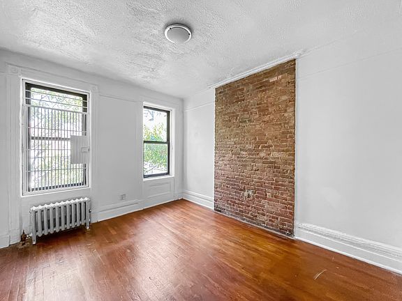 2nd image of 1726 Amsterdam Ave APT 5B