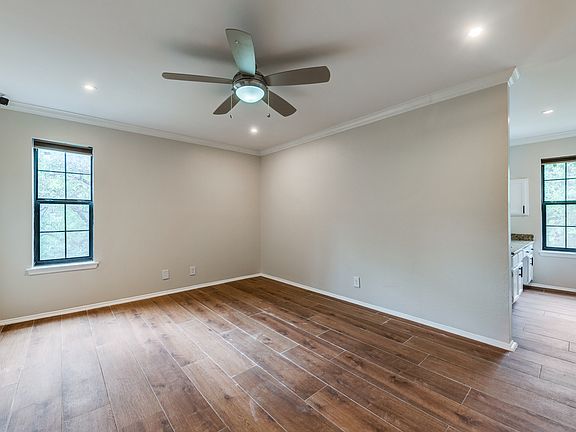 4th image of 4212 Medical Dr APT 812