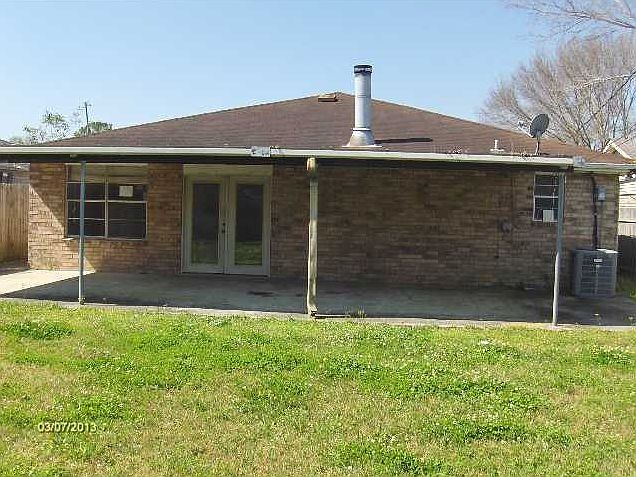 1st image of 222 Dianne Dr