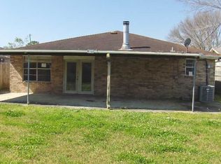 222 Dianne Dr, Saint Rose, LA 70087