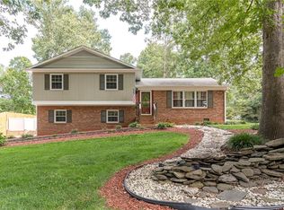 196 Brentwood Dr, Advance, NC 27006