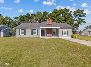 2007 Hunters Ridge Dr, Midway Park, NC 28544