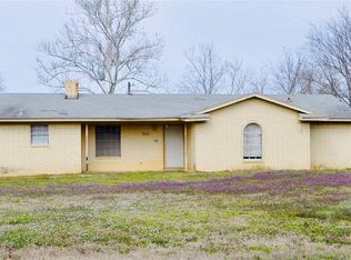 520 Country Club Rd, Durant, OK 74701