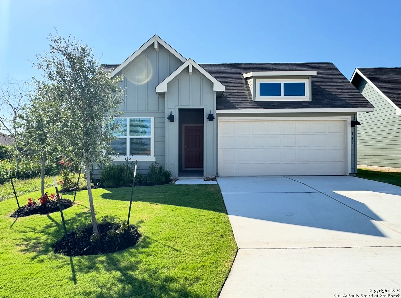 4 bed, 1816 sqft, $2,200 — Photo 1