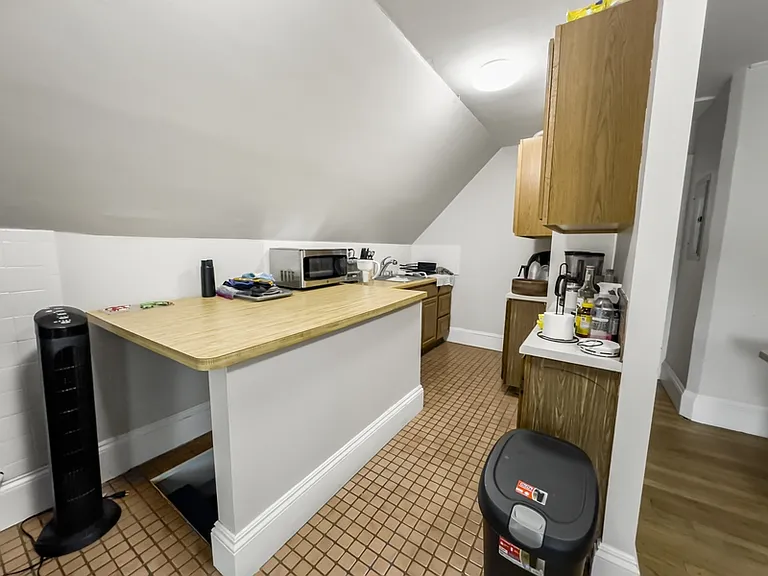 55 Hall Ave #3 — Photo 9