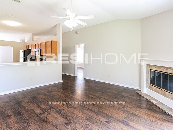 4th image of 3061 Hickory Glen Dr