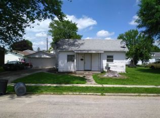 405 Fillmore St, Hanover, IL 61041