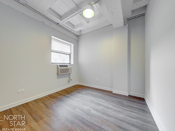 3rd image of 5718 N Winthrop Ave APT 802