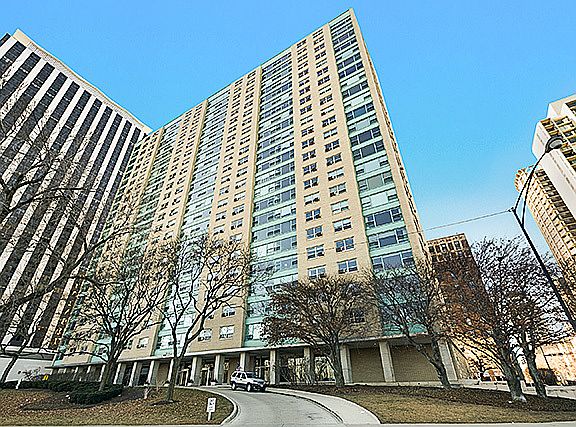 2nd image of 3180 N Lake Shore Dr APT 18B