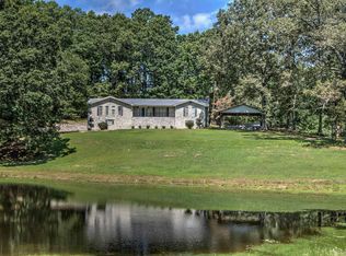 110 Hughes Rd, Trenton, GA 30752