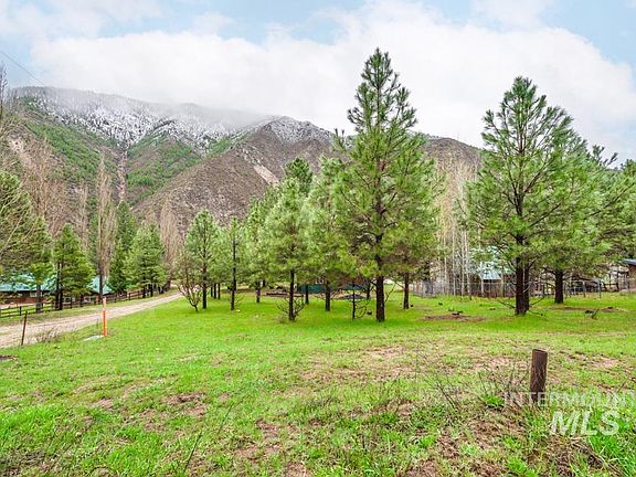 4th image of 15 Sellman Dr