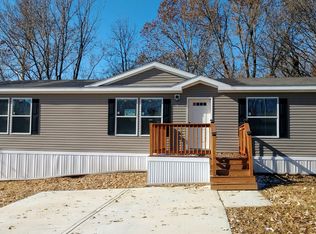 2210 Current St, Liberty, MO 64068