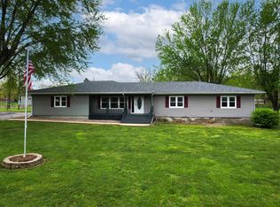 25975 Oak Bend Dr, Lebanon, MO 65536