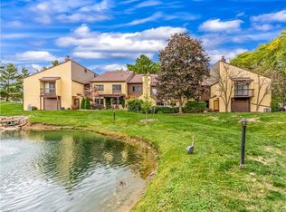 735 Hampton Ridge Dr, Akron, OH 44313