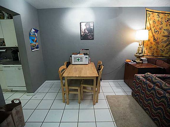 2nd image of 1205 Mariposa Ave APT 303
