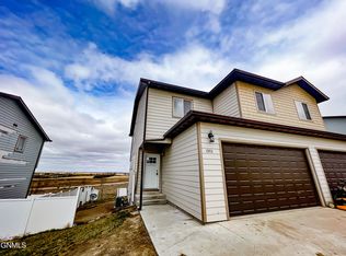13711 Kristina St, Williston, ND 58801