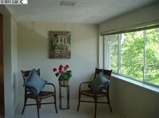 1317 Ptarmigan Dr APT 5, Walnut Creek, CA 94595