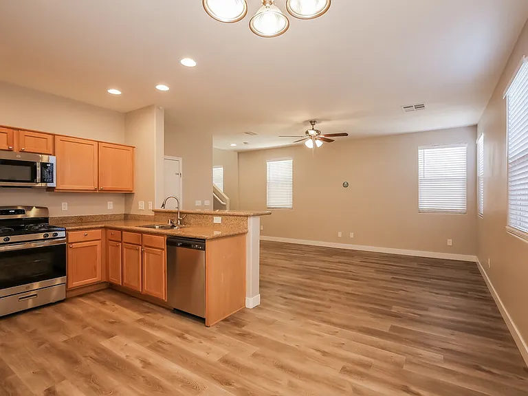 8508 Pitney Ave — Photo 7