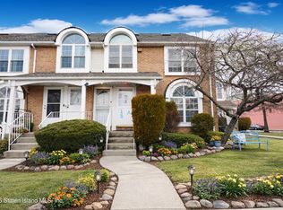 100 Debbie St #B, Staten Island, NY 10314