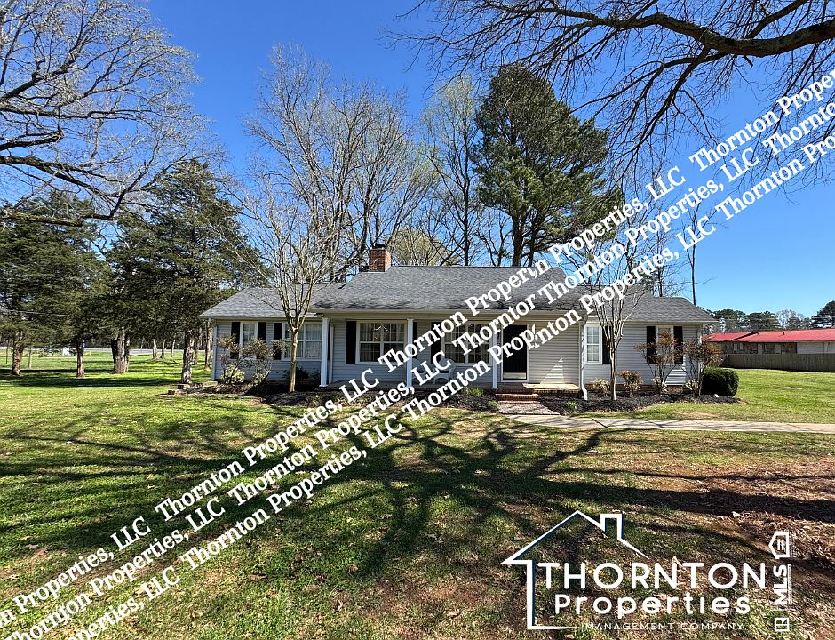 1st image of 165 Kennamer Cir