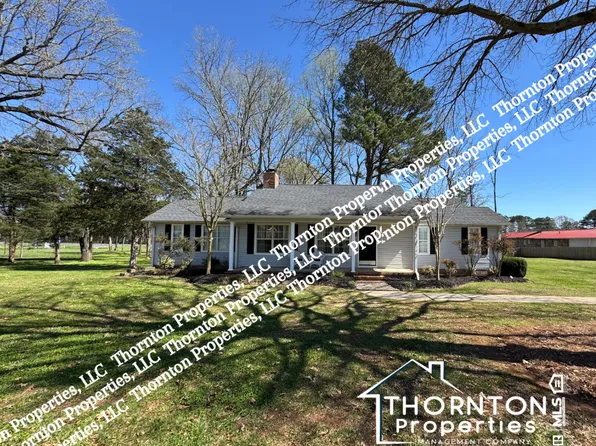 165 Kennamer Cir, Guntersville, AL 35976