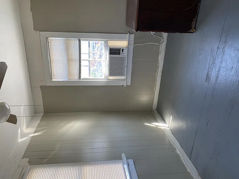 176 W Airline Dr — Photo 7