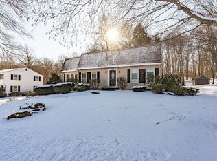 167 Clover Hill Dr, Feeding Hills, MA 01030