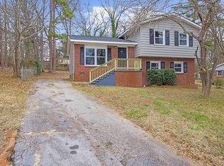 142 Harmony Dr, Spartanburg, SC 29301
